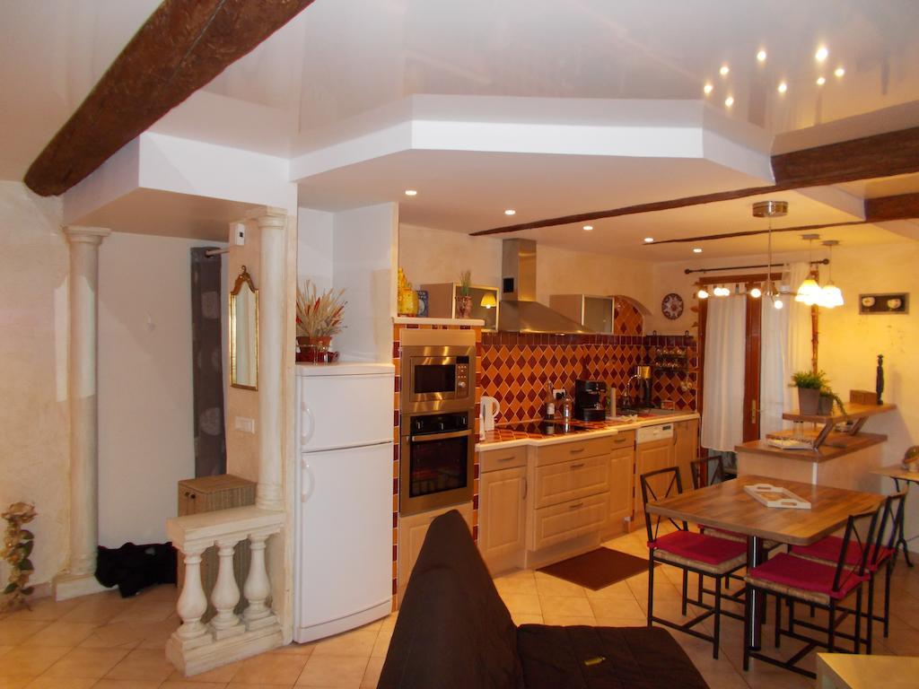 Le Campanin Apartment Menton Phòng bức ảnh